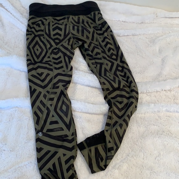 Lululemon Inspire Tight II Full On Luxtreme tights Chevron Shuffle size 6 - Picture 5 of 6